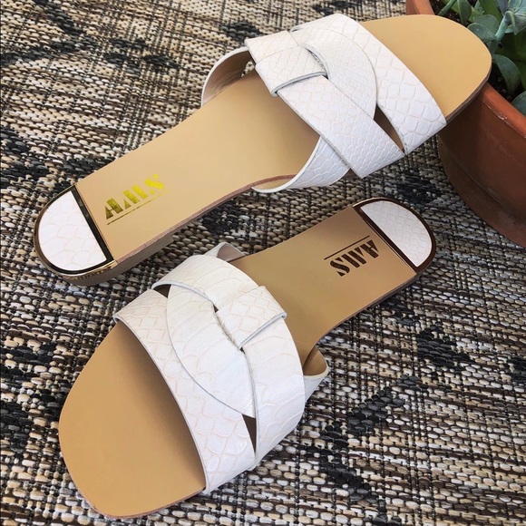 Shoes - New! Off White Croc Print Slide Sandals